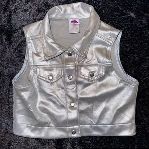 Dollie &‎ Me Girls Size 5 Shimmering Metallic Silver Sleeveless Jacket Vest
